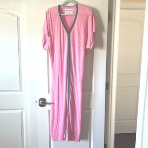 Pitusa Abaya Maxi beach coverup Light Pink with turquoise print trim. Small
